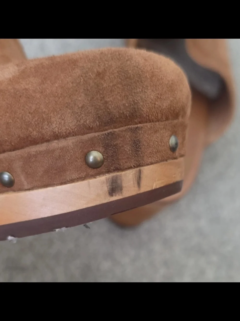 UGG Women’s Suede Clog Mule in Chestnut